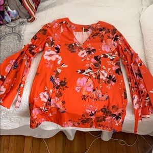 Free people dress worn once looks like new